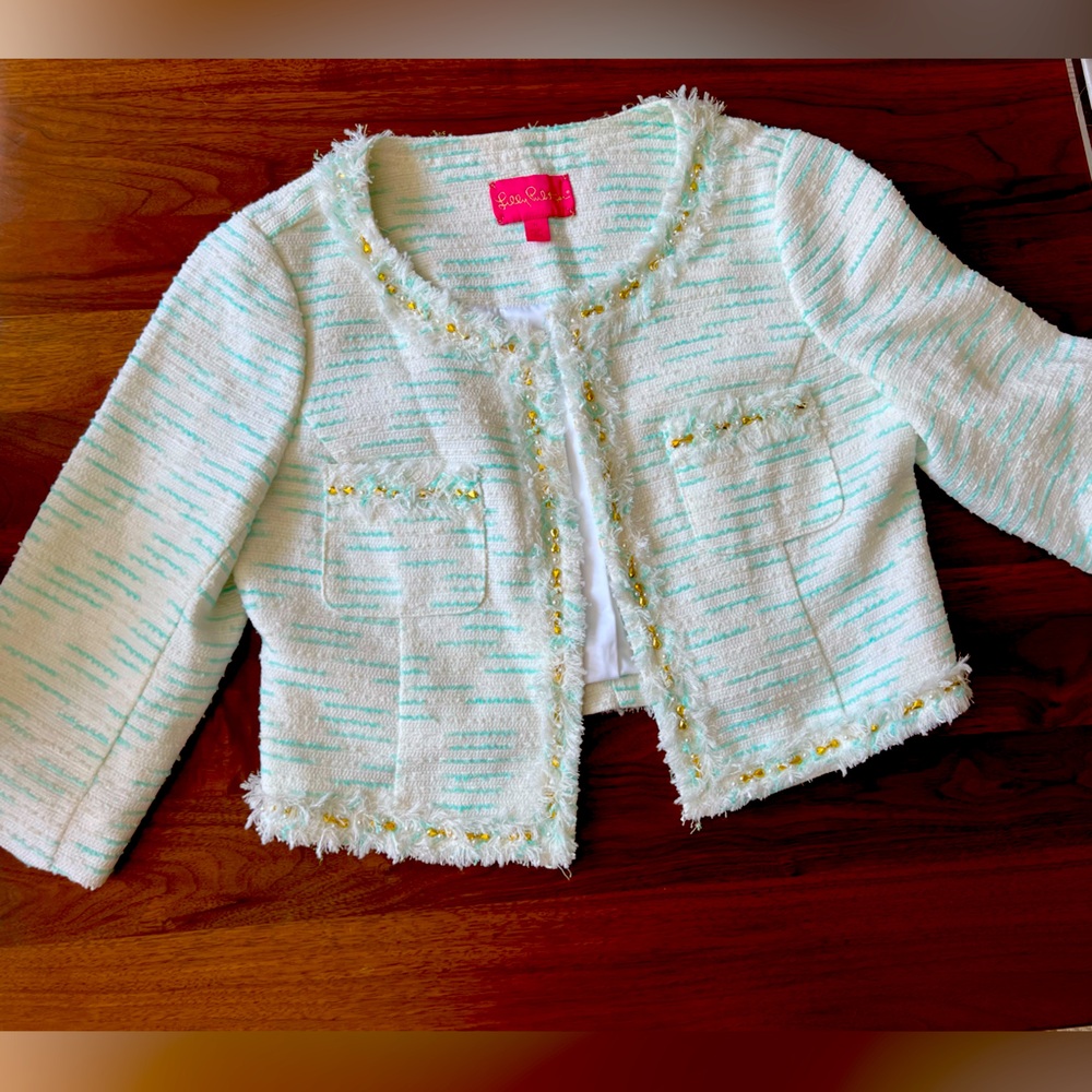 Like new Lilly Pulitzer boucle cropped jacket